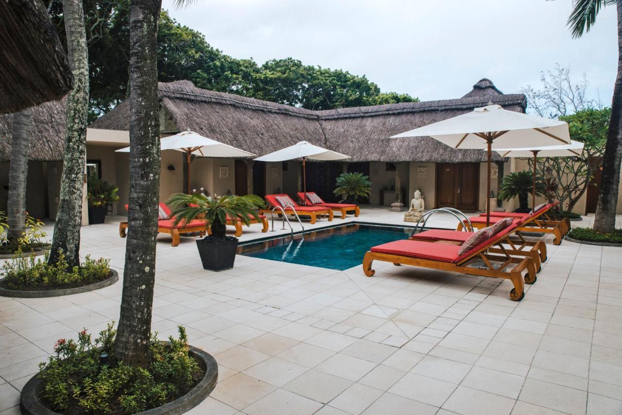 Constance Prince Maurice Poste de Flacq Exteriér fotografie The pool at the Four Seasons Resort