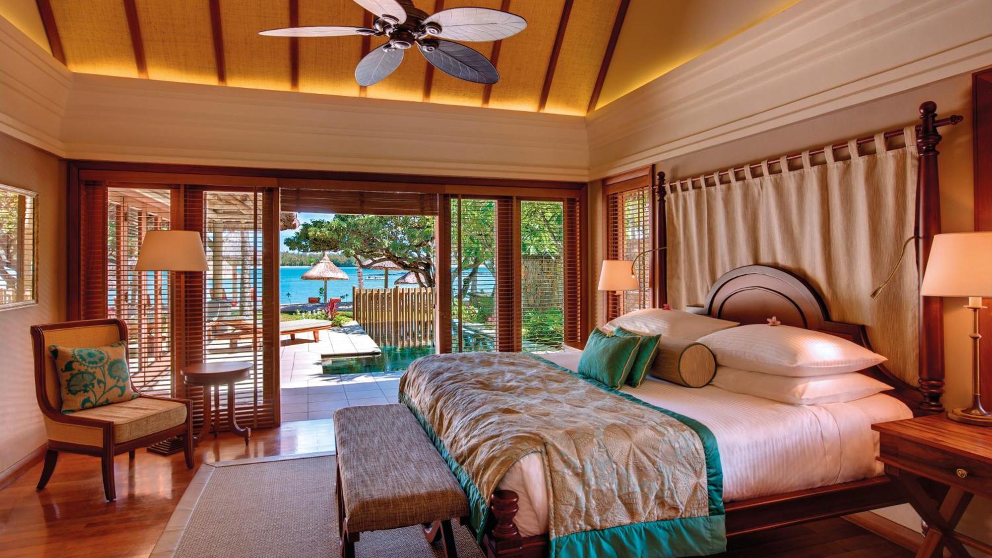 Constance Prince Maurice Poste de Flacq Exteriér fotografie A bedroom at the resort